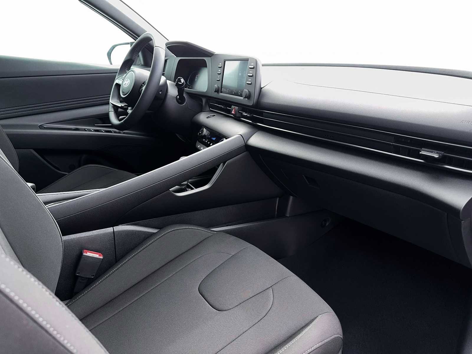 New 2026 Hyundai Elantra SEL Sport Premium image 15