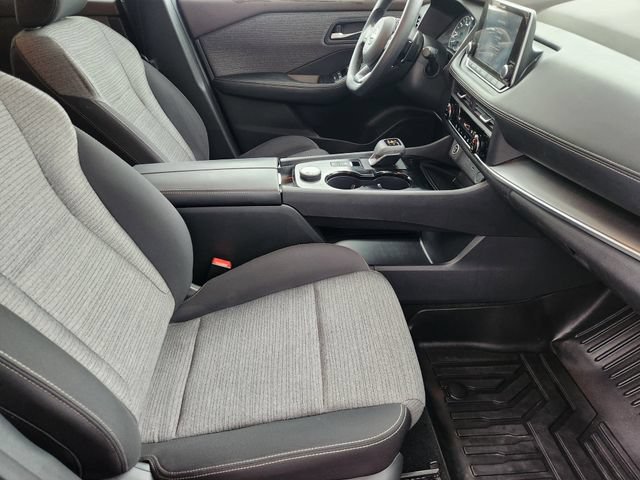 Used 2023 Nissan Rogue SV AWD/4WD image 11