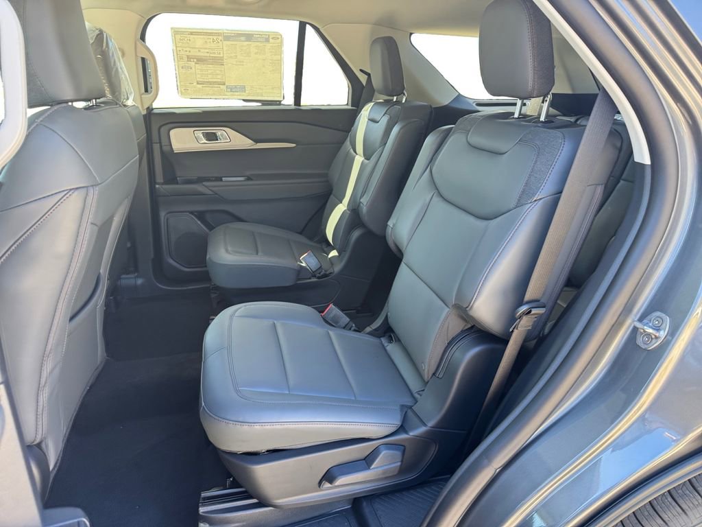 New 2026 Ford Explorer Active w/ Active Comfort Package image 16