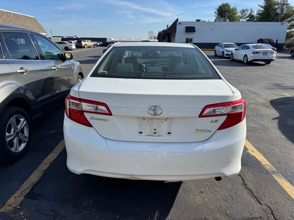 Used 2013 Toyota Camry LE image 6