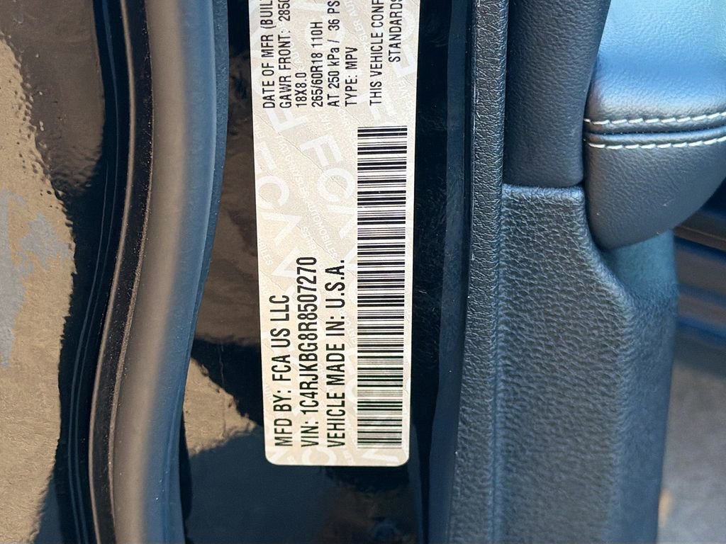 Used 2024 Jeep Grand Cherokee L Limited w/ Luxury Tech Group II image 46