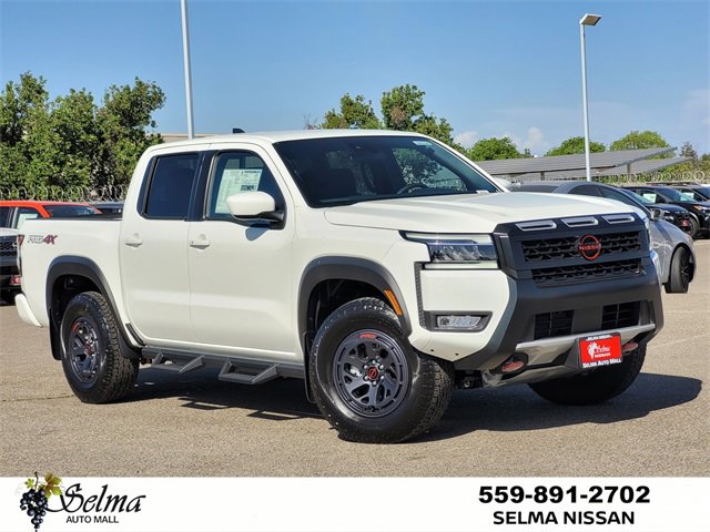New 2025 Nissan Frontier PRO-4X w/ Tow Package