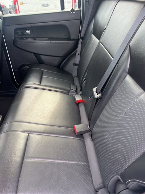 Used 2012 Jeep Liberty Sport AWD/4WD image 12