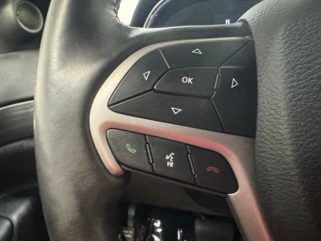 Used 2021 Jeep Grand Cherokee Altitude AWD/4WD image 16