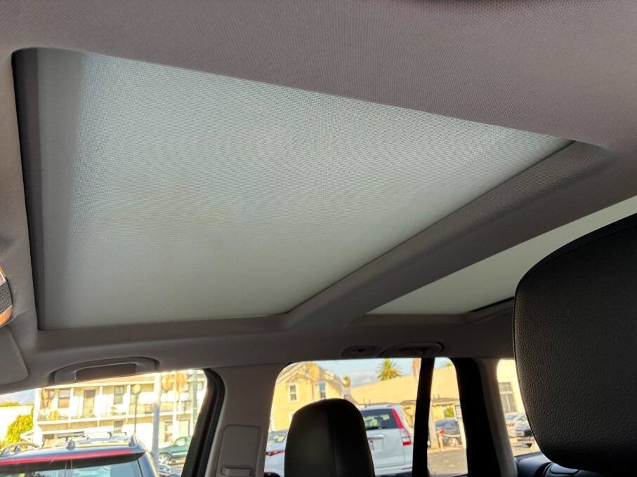 Used 2013 Mercedes-Benz GLK 350 2WD image 16