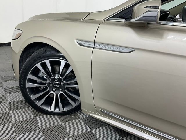 Used 2017 Lincoln Continental Reserve w/ Climate Package AWD/4WD image 30