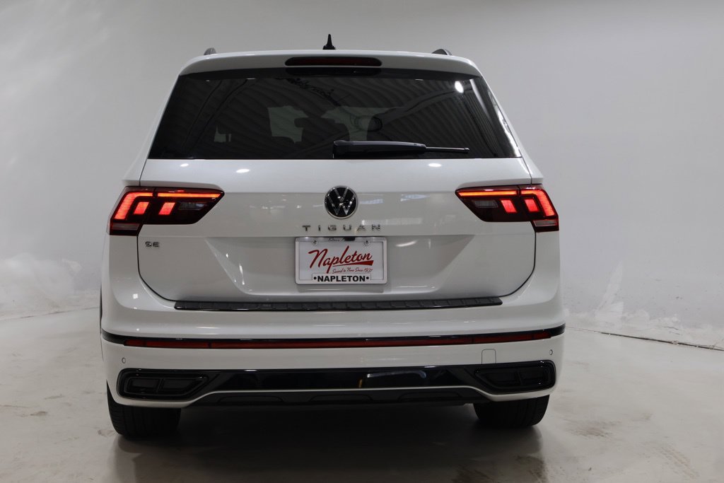 Used 2023 Volkswagen Tiguan SE R-Line FWD image 7