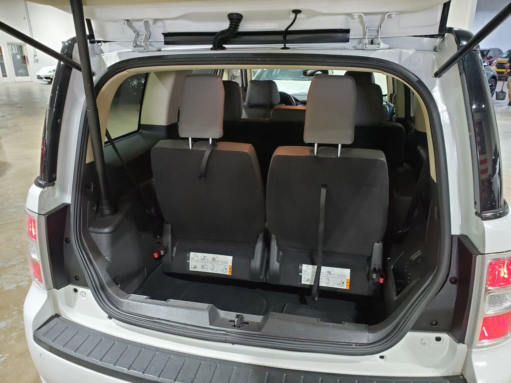 Used 2018 Ford Flex SEL w/ Equipment Group 202A FWD image 43