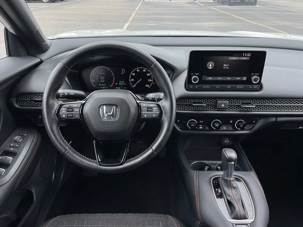 Certified 2025 Honda HR-V Sport image 11
