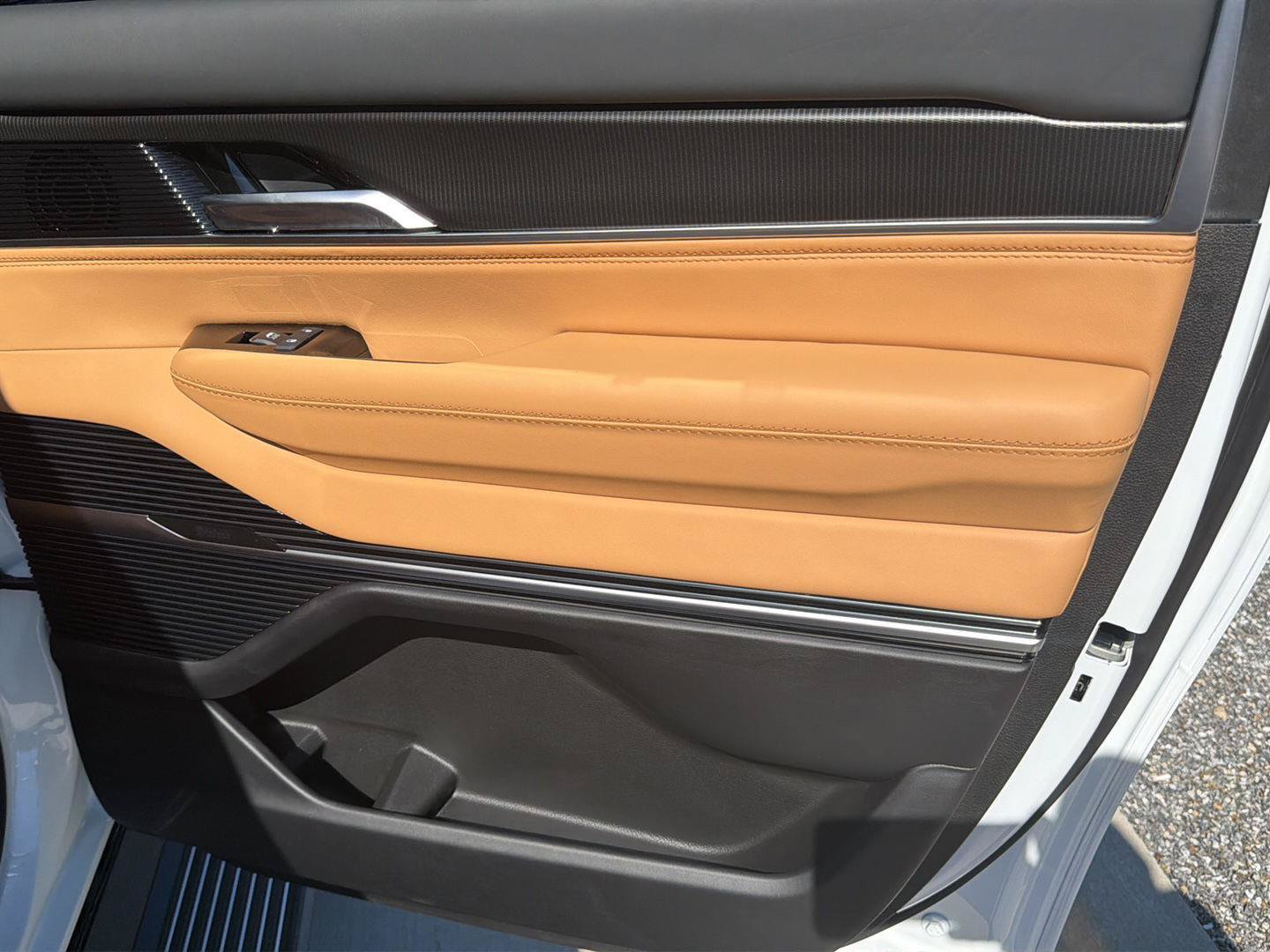 New 2026 Jeep Grand Wagoneer L Summit AWD/4WD image 38