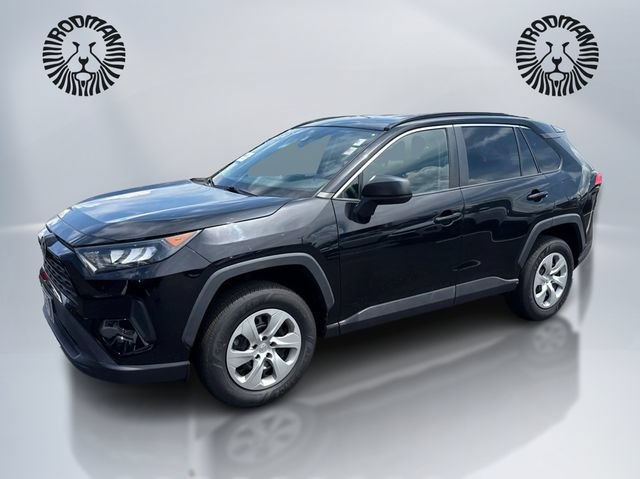 Used 2019 Toyota RAV4 LE AWD/4WD image 1