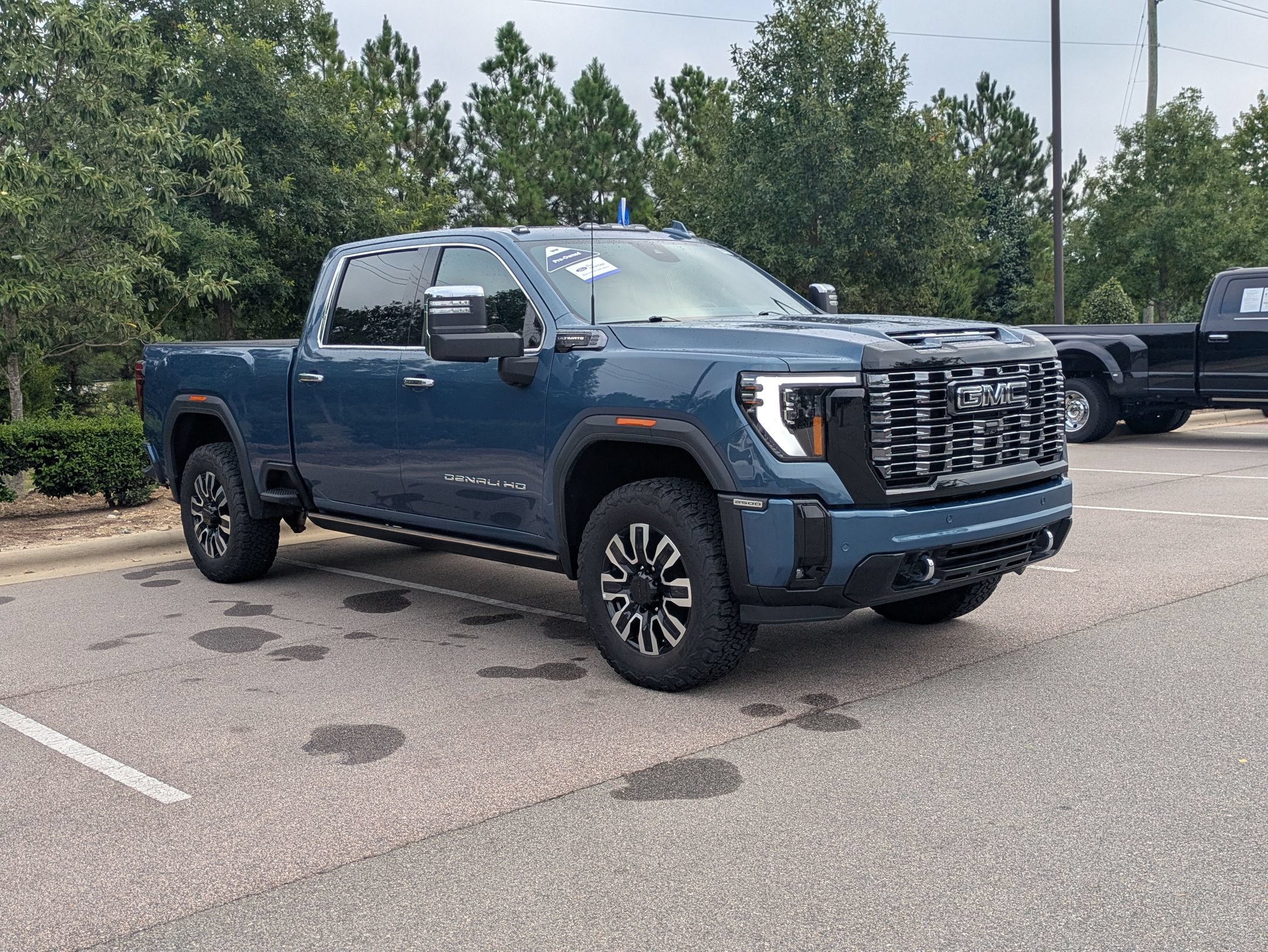 Used 2025 GMC Sierra 2500 Denali Ultimate AWD/4WD video 1
