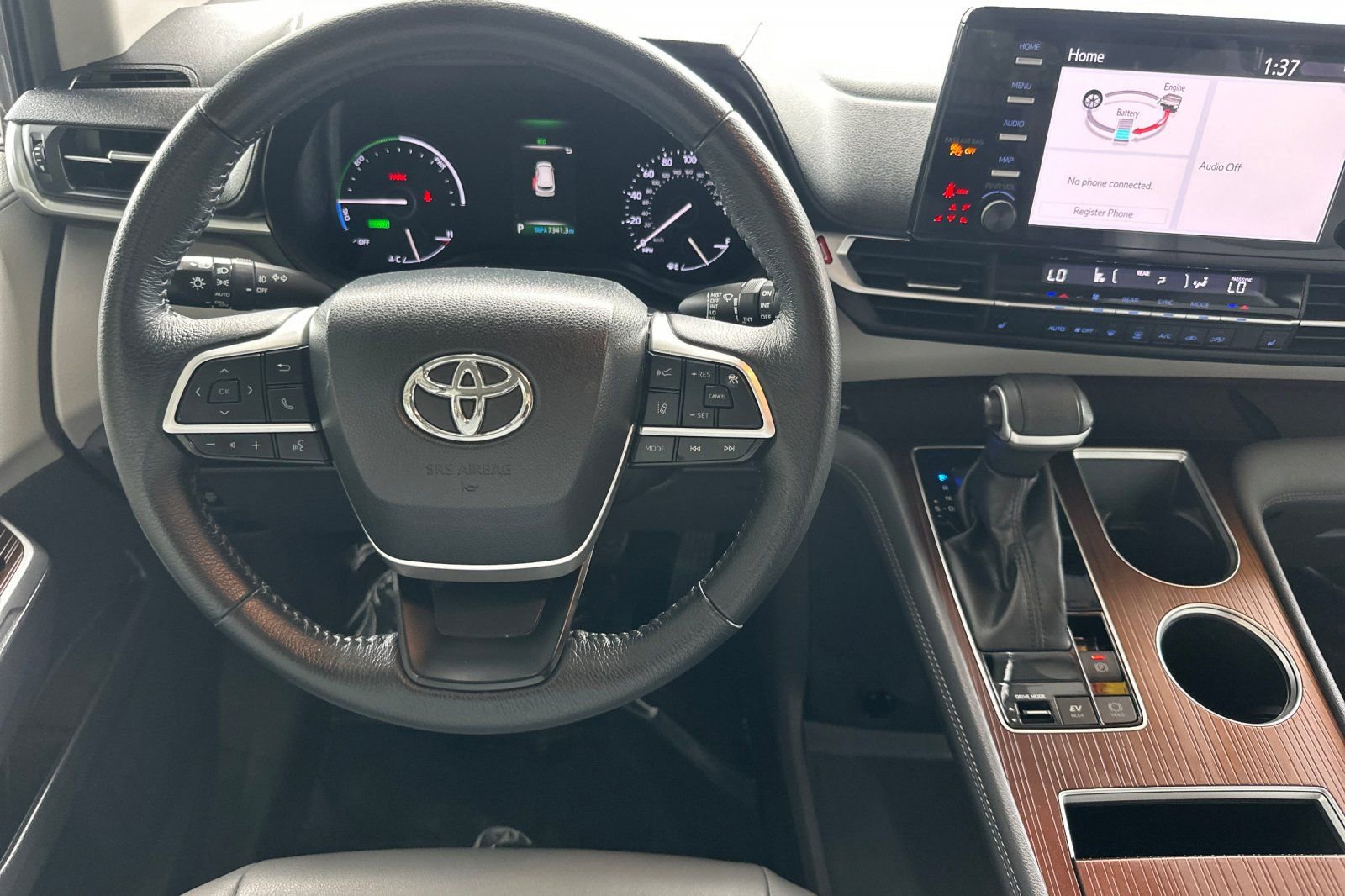 Certified 2022 Toyota Sienna XLE FWD image 17