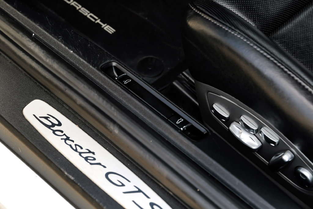 Used 2018 Porsche 718 Boxster GTS RWD image 39