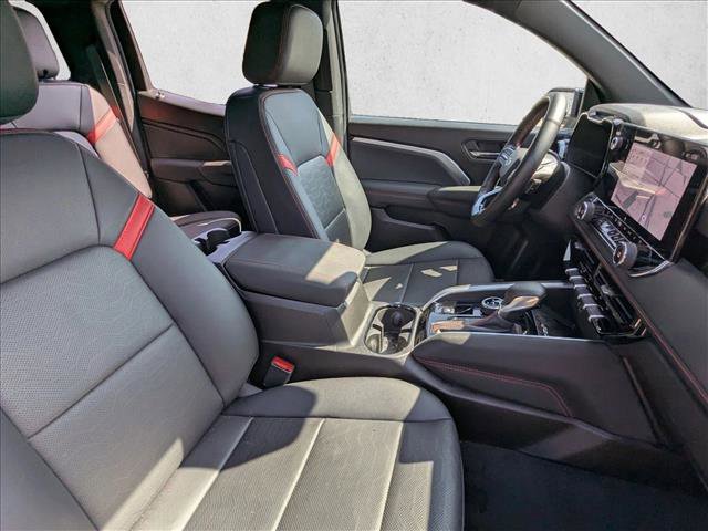 Used 2025 Chevrolet Colorado Z71 w/ Midnight Edition image 20