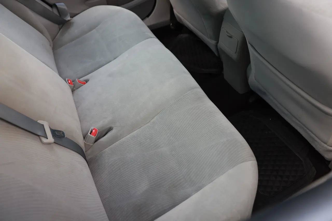 Used 2012 Toyota Corolla LE FWD image 12