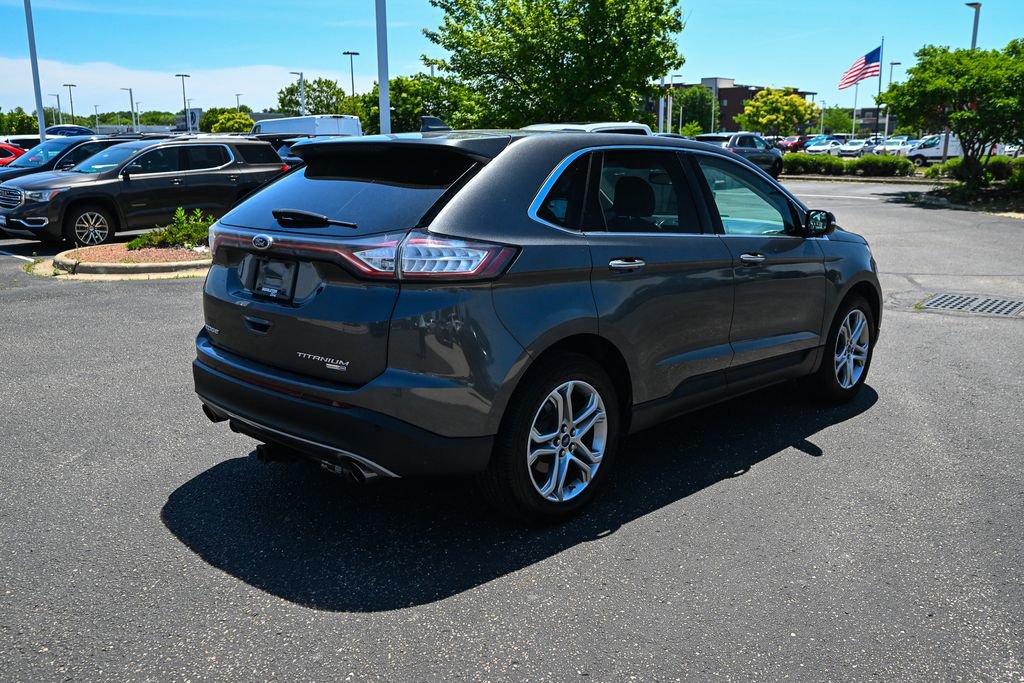 Used 2018 Ford Edge Titanium AWD/4WD image 5