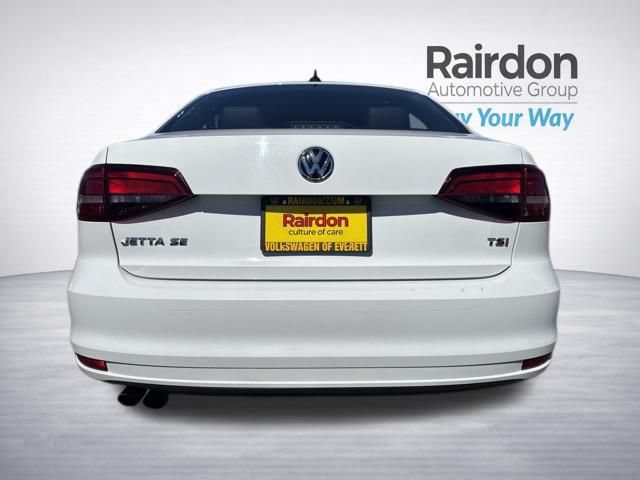 Used 2017 Volkswagen Jetta SE FWD image 6