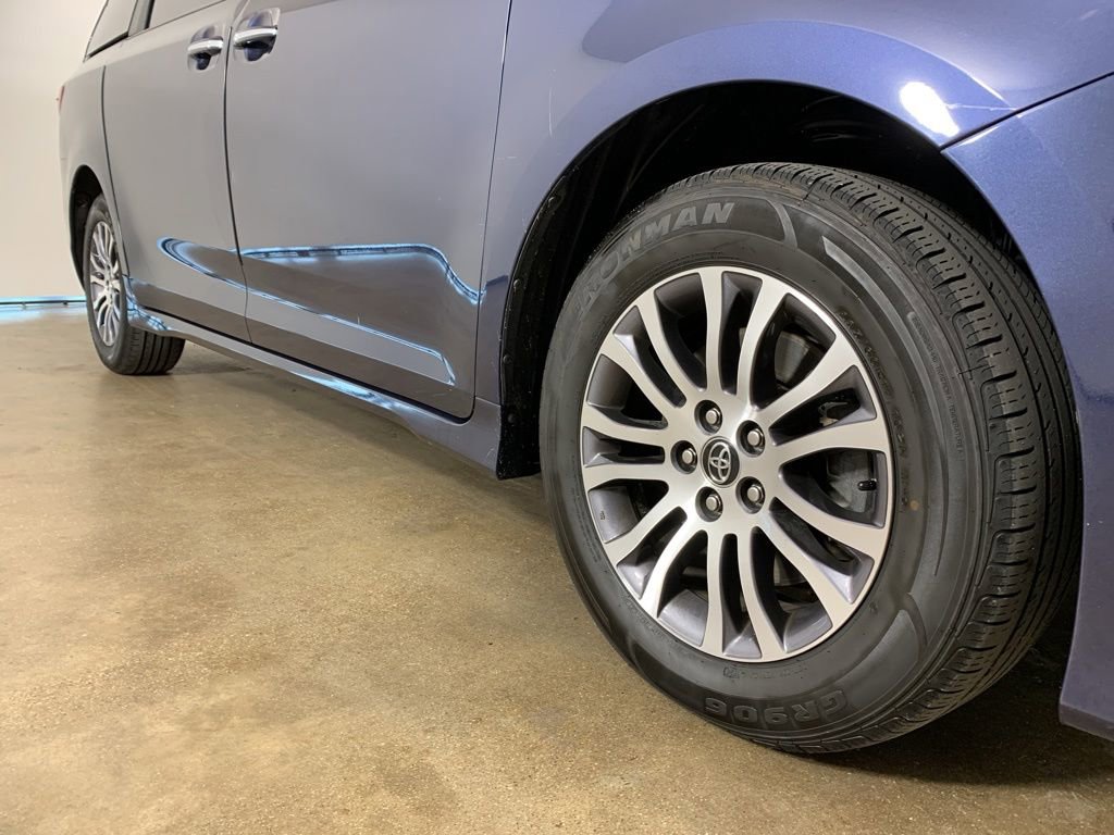 Used 2020 Toyota Sienna XLE FWD image 6