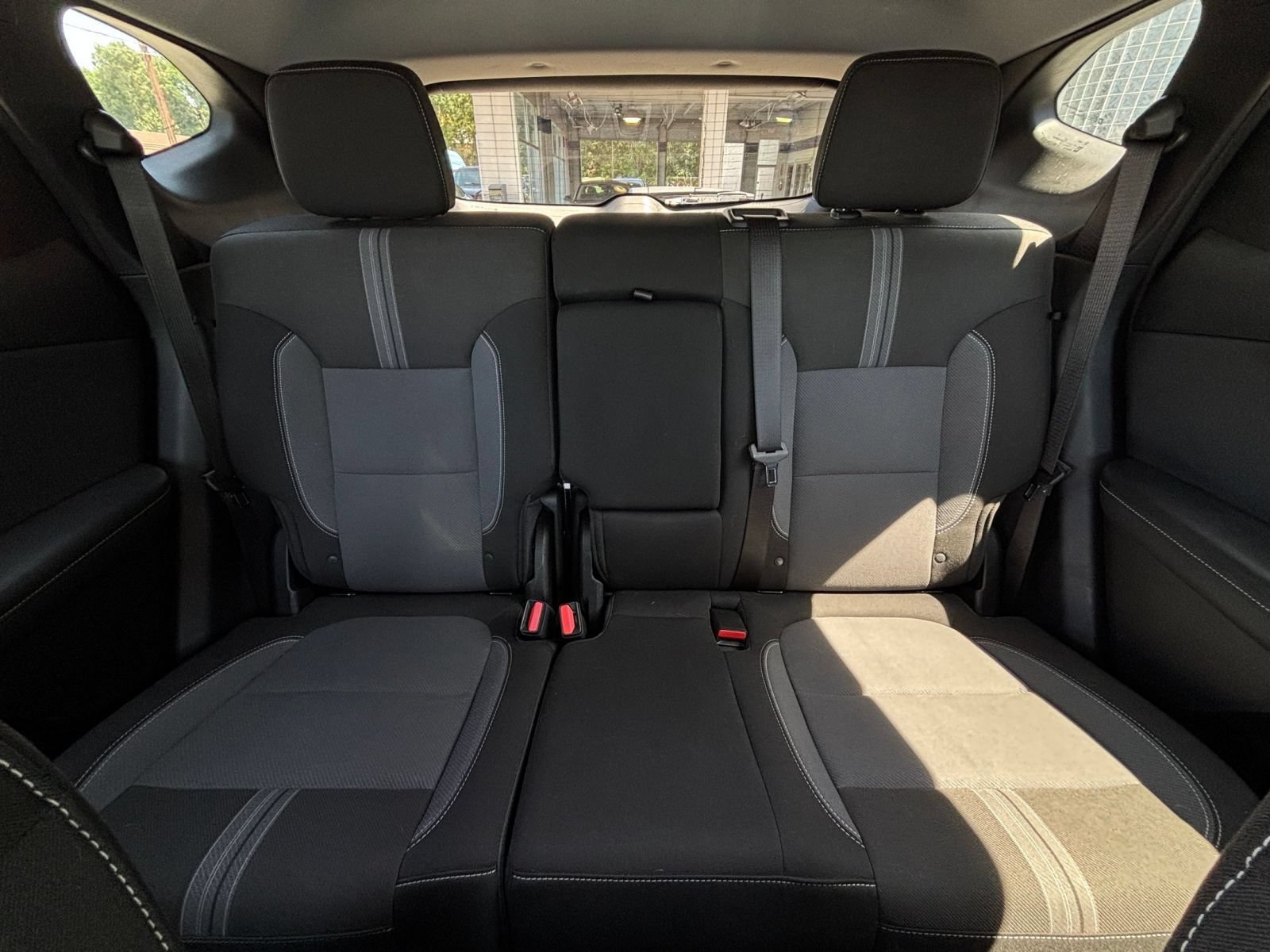 Used 2025 Chevrolet Blazer LT FWD image 38
