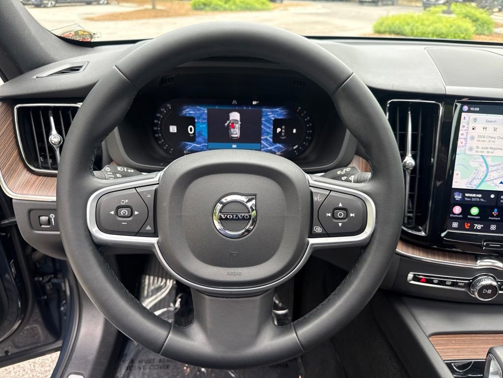 Used 2022 Volvo XC60 B5 Momentum w/ Advanced Package AWD/4WD image 15