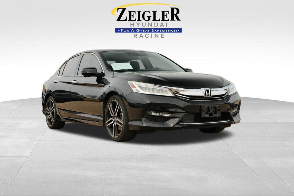 Used 2016 Honda Accord Touring image 1