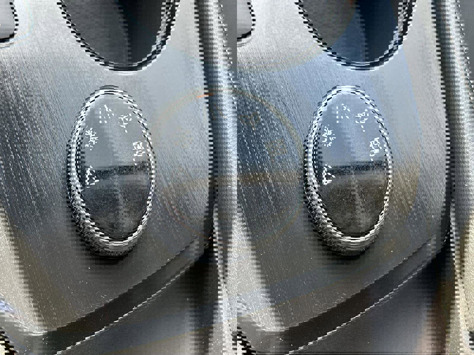 Used 2022 Nissan Rogue SL image 26