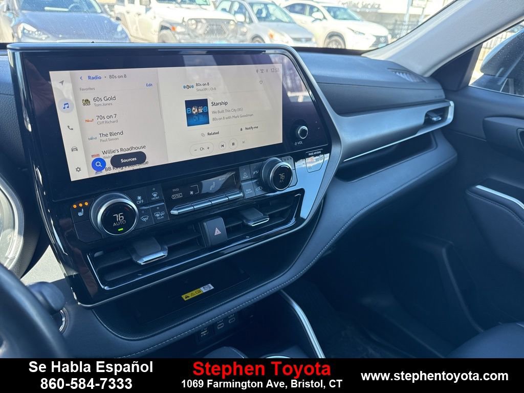 Used 2023 Toyota Highlander XLE AWD/4WD image 20