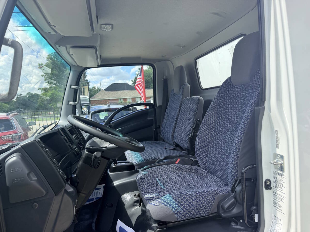 Used 2024 Isuzu NPR RWD image 8