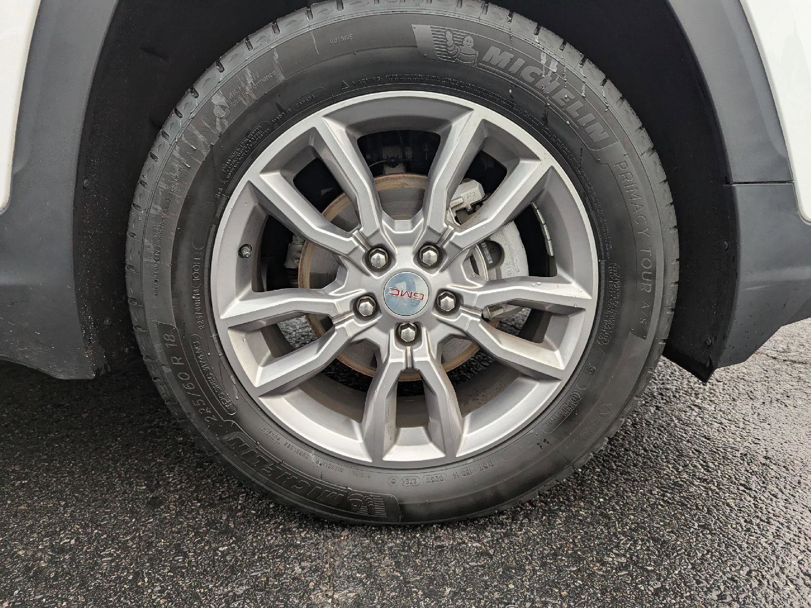 Used 2022 GMC Terrain SLT w/ Infotainment Package II image 9