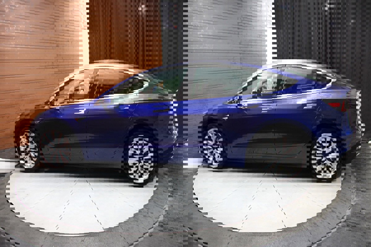 Used 2020 Tesla Model 3 Long Range image 10