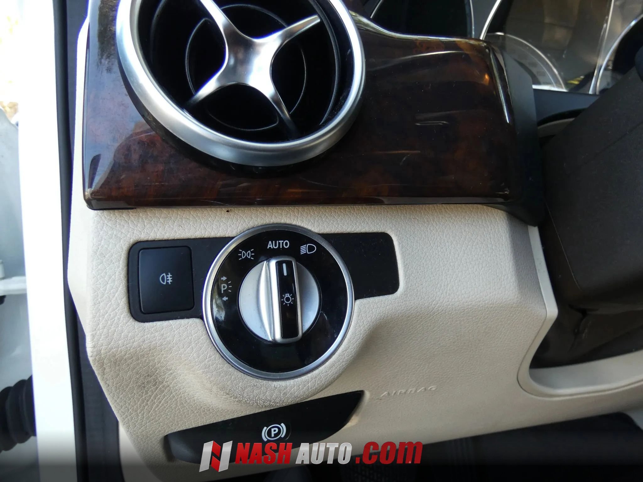 Used 2015 Mercedes-Benz GLK 350 2WD image 78