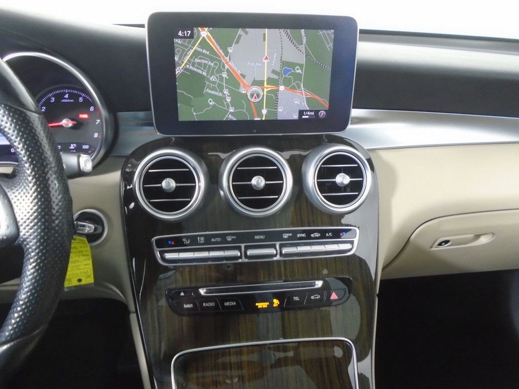 Used 2017 Mercedes-Benz GLC 300 4MATIC image 17