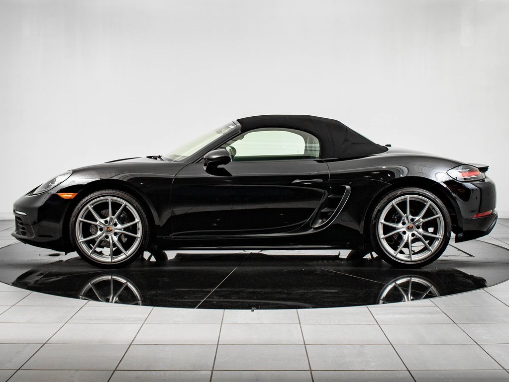 Certified 2018 Porsche 718 Boxster image 2