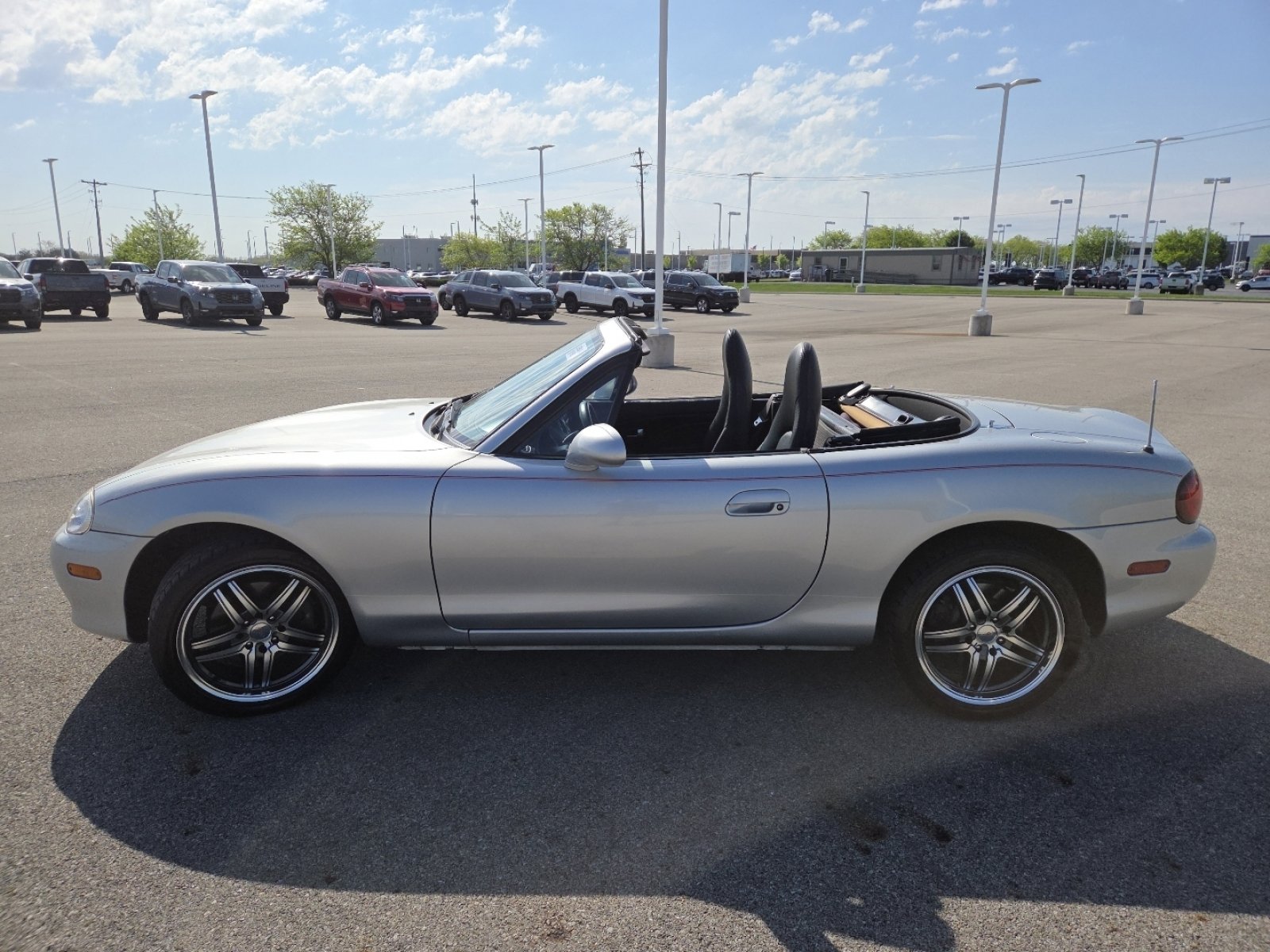 Used 2003 MAZDA MX-5 Miata image 14