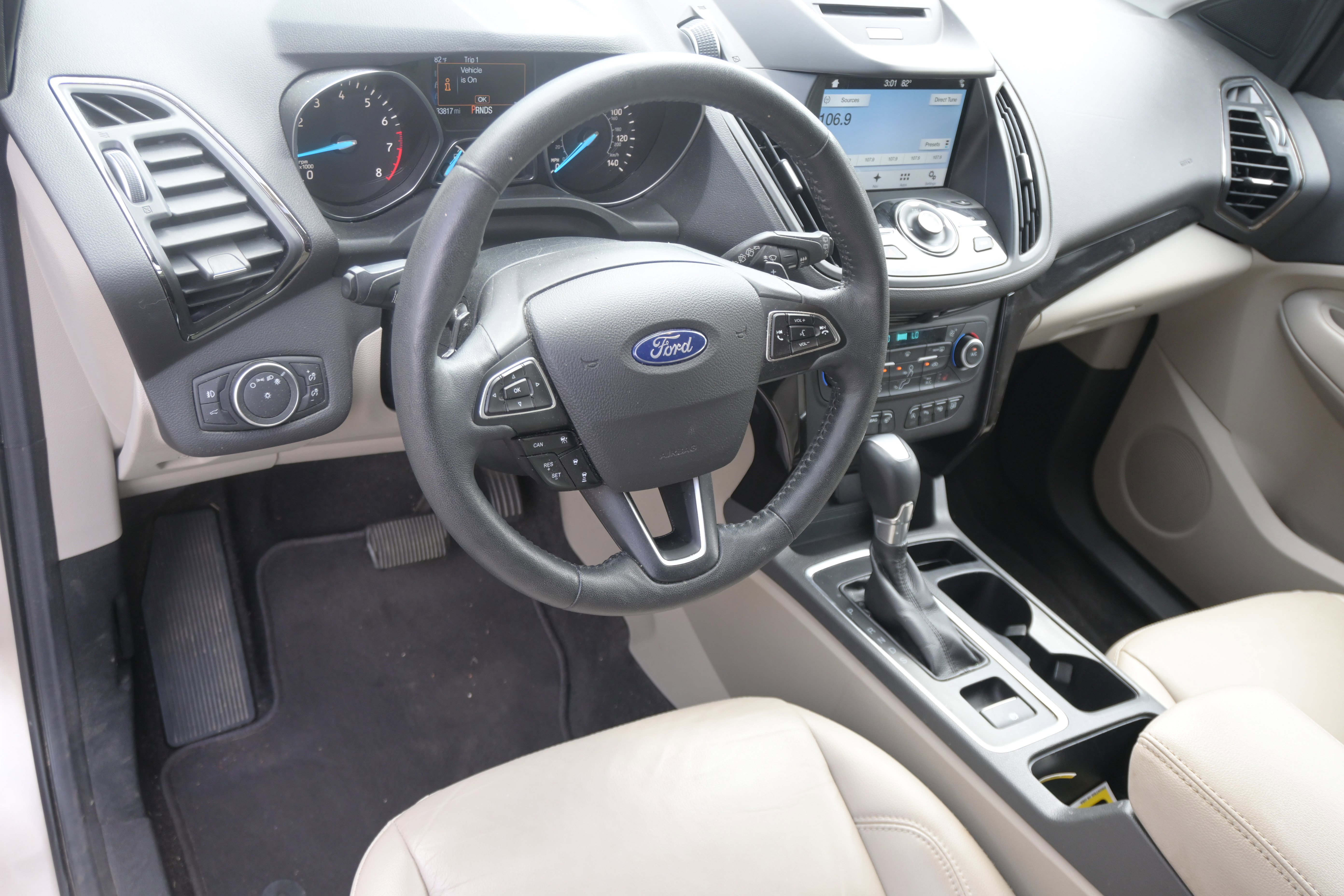 Used 2018 Ford Escape Titanium w/ Ford Safe & Smart Package AWD/4WD image 11