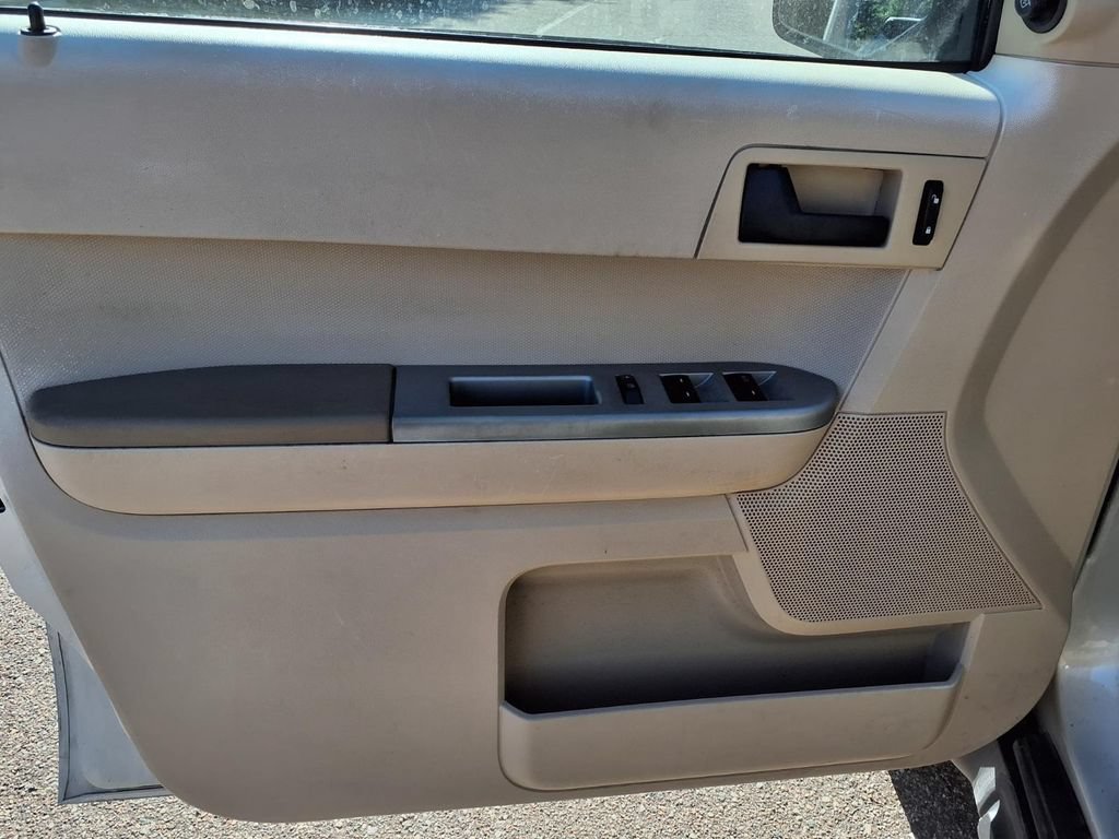 Used 2008 Ford Escape XLT FWD image 12