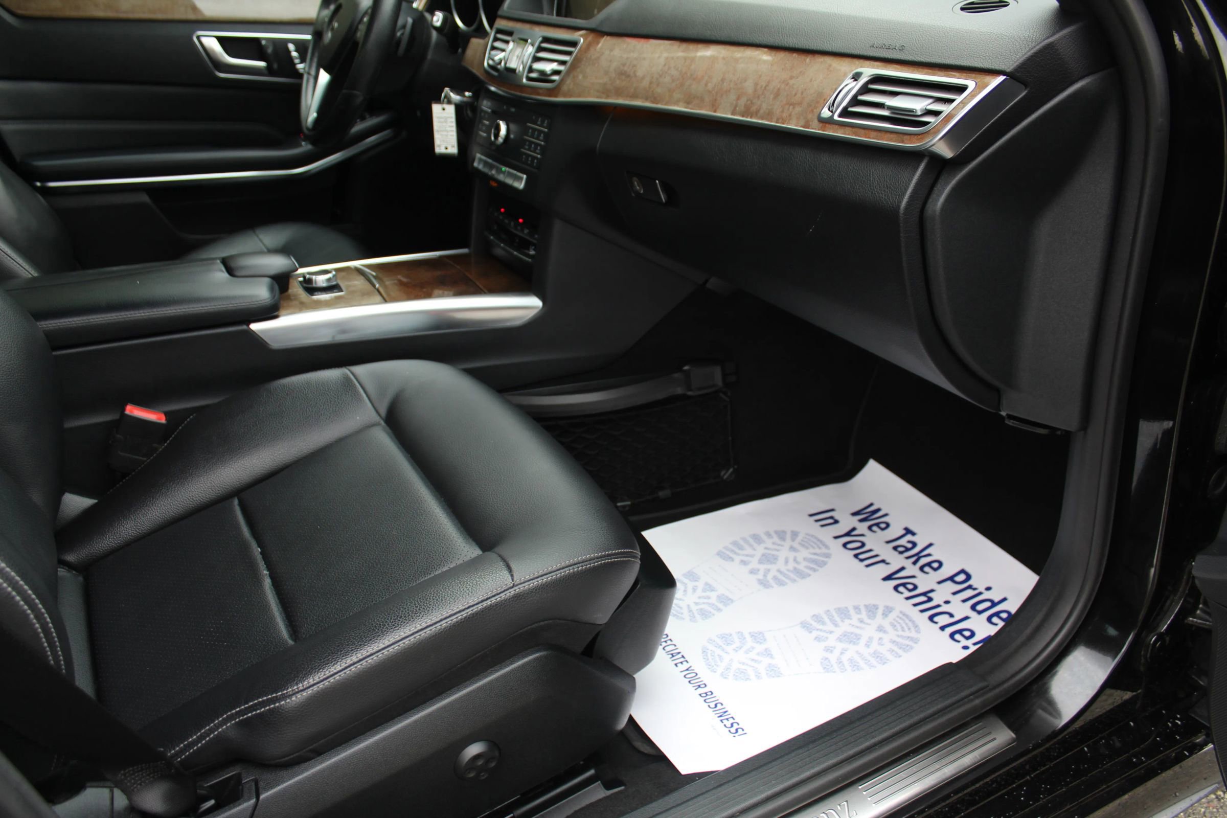 Used 2016 Mercedes-Benz E 350 4MATIC Sedan image 17