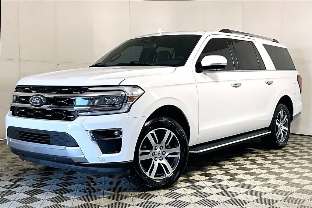 Used 2023 Ford Expedition Max Limited RWD image 2