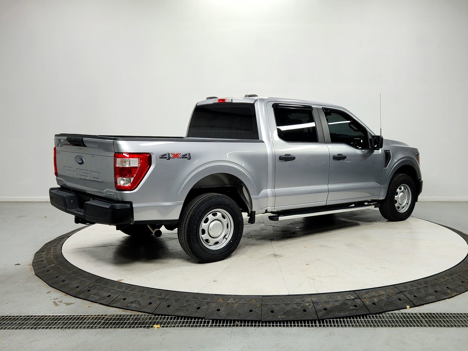 Used 2023 Ford F150 XL image 7