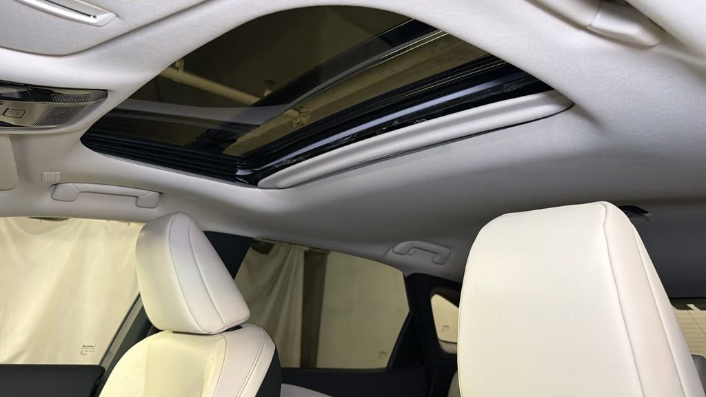 Used 2024 Lexus RX 350 Premium w/ Accessory Package (K3) image 6