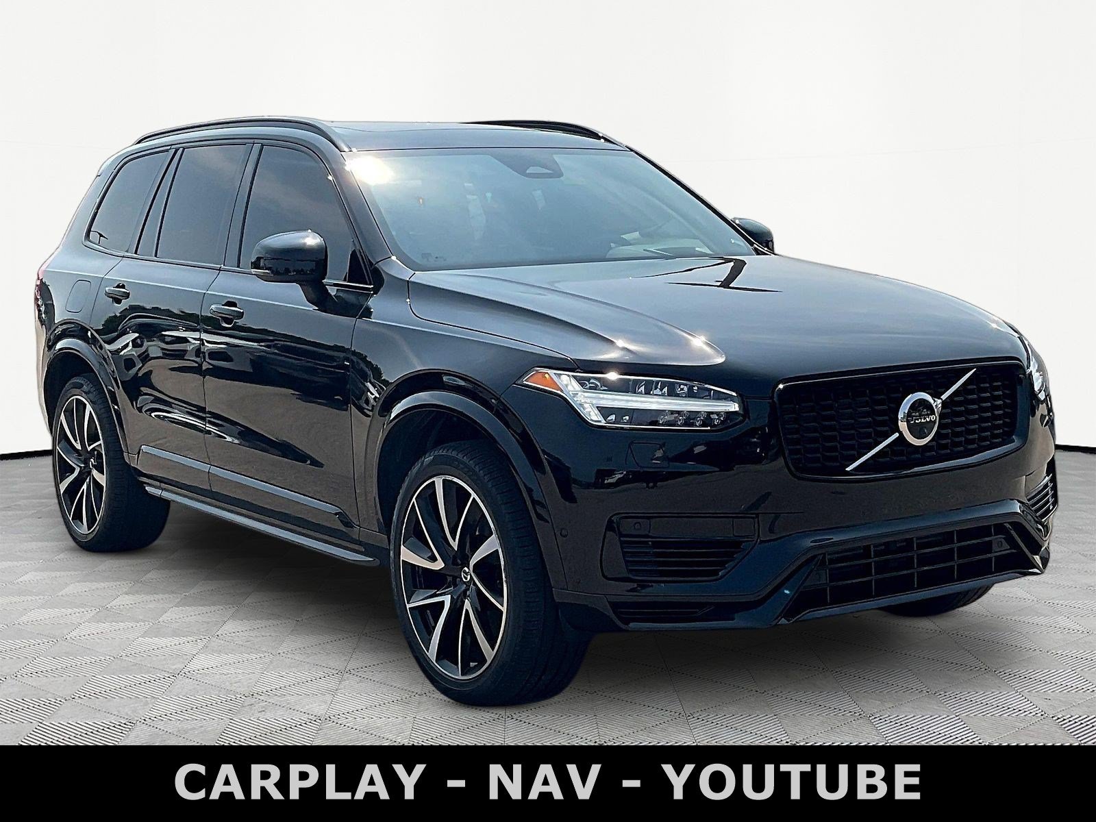 Used 2023 Volvo XC90 T8 Ultimate AWD/4WD image 3