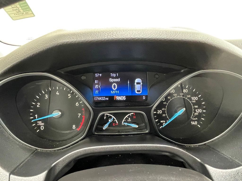 Used 2015 Ford Focus SE w/ SE Sport Package image 21