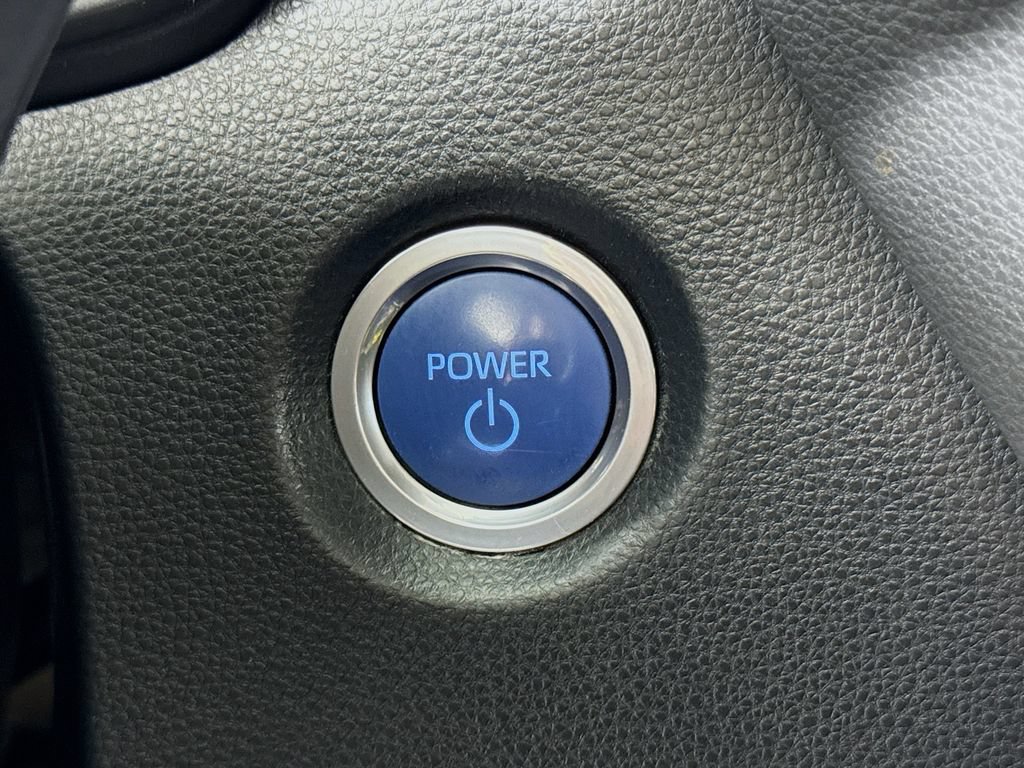 Used 2020 Toyota Corolla LE FWD image 19