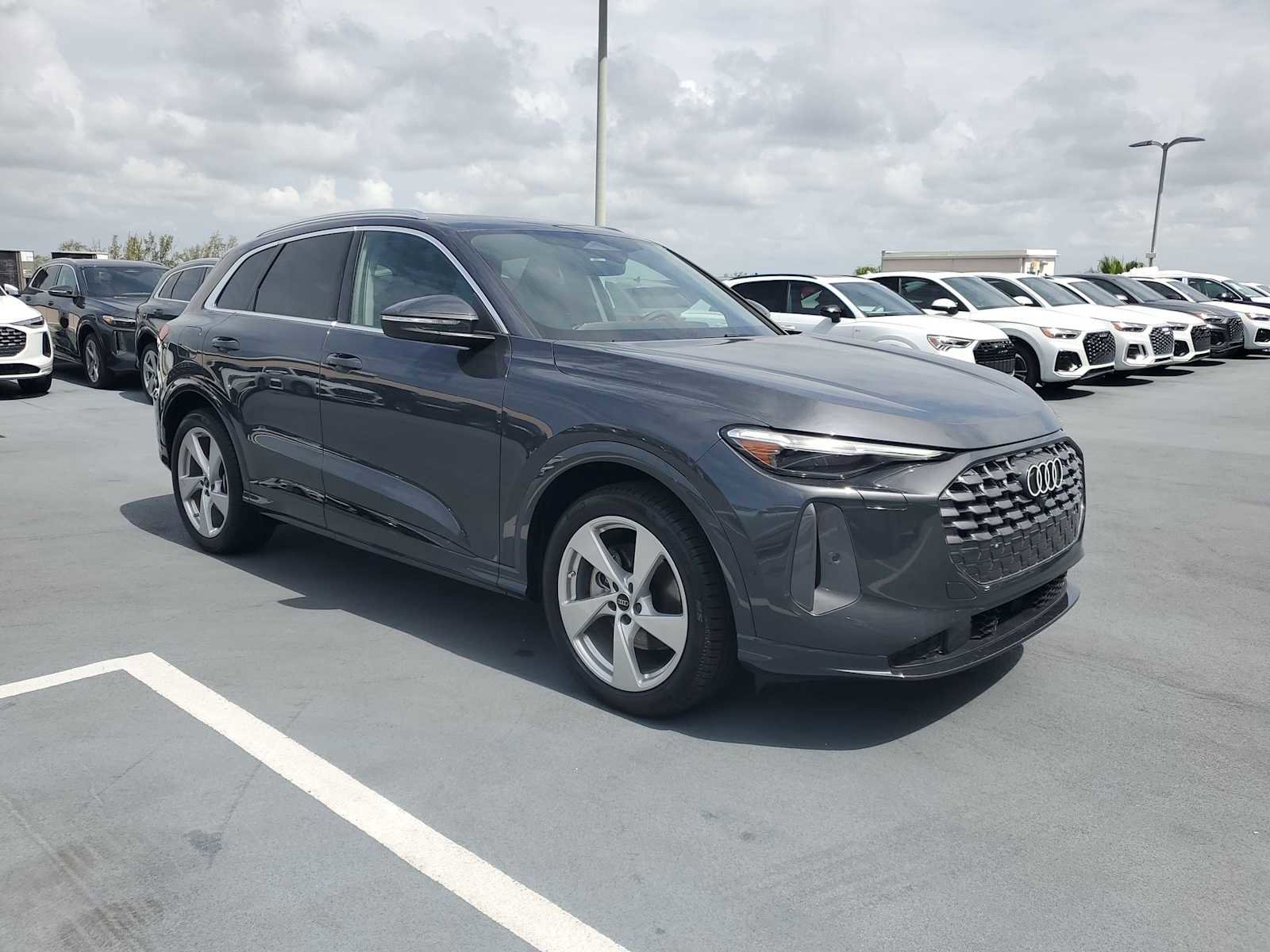 New 2025 Audi Q5 Prestige image 8