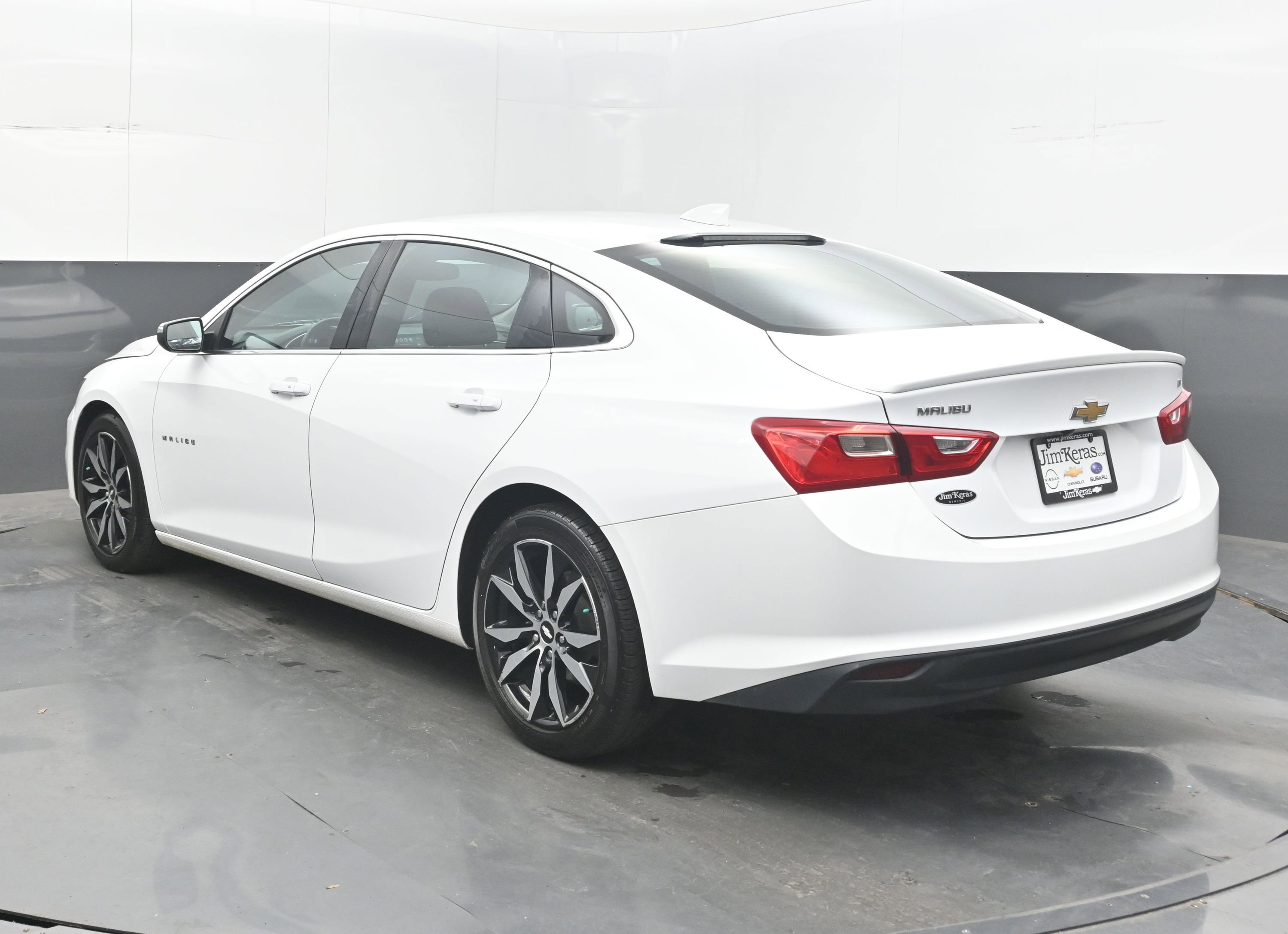 Used 2018 Chevrolet Malibu LT FWD image 8