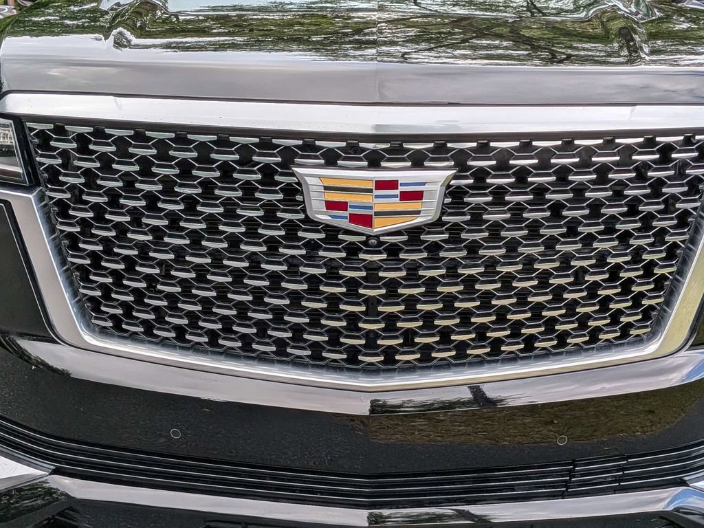 Certified 2021 Cadillac Escalade Premium Luxury w/ LPO, Illumination Package AWD/4WD image 10