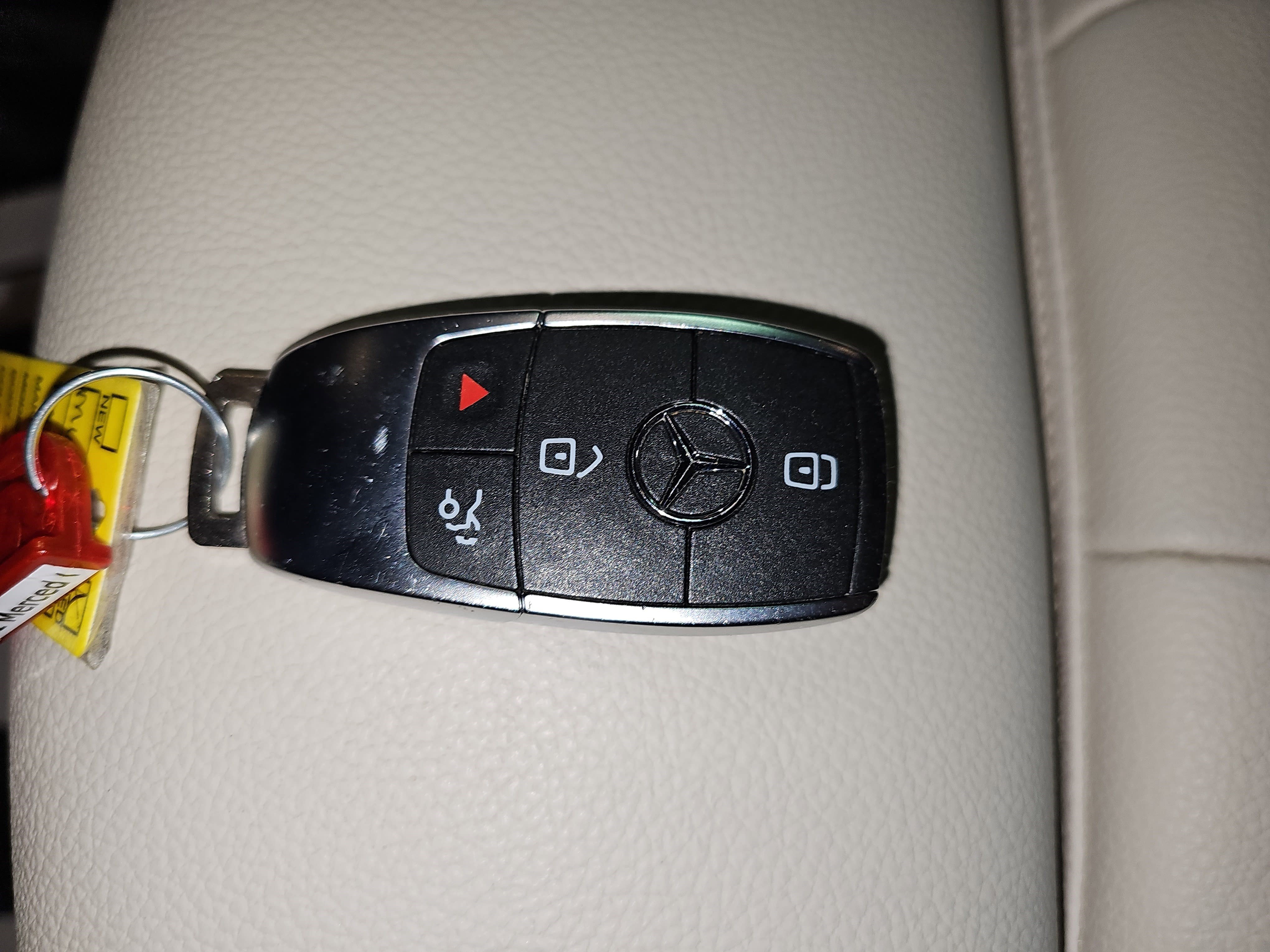 Used 2021 Mercedes-Benz GLB 250 4MATIC image 37