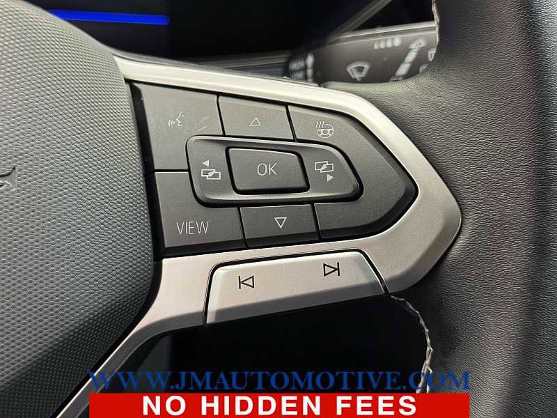 Used 2024 Volkswagen Taos SE w/ Black Wheel Plus Package image 40