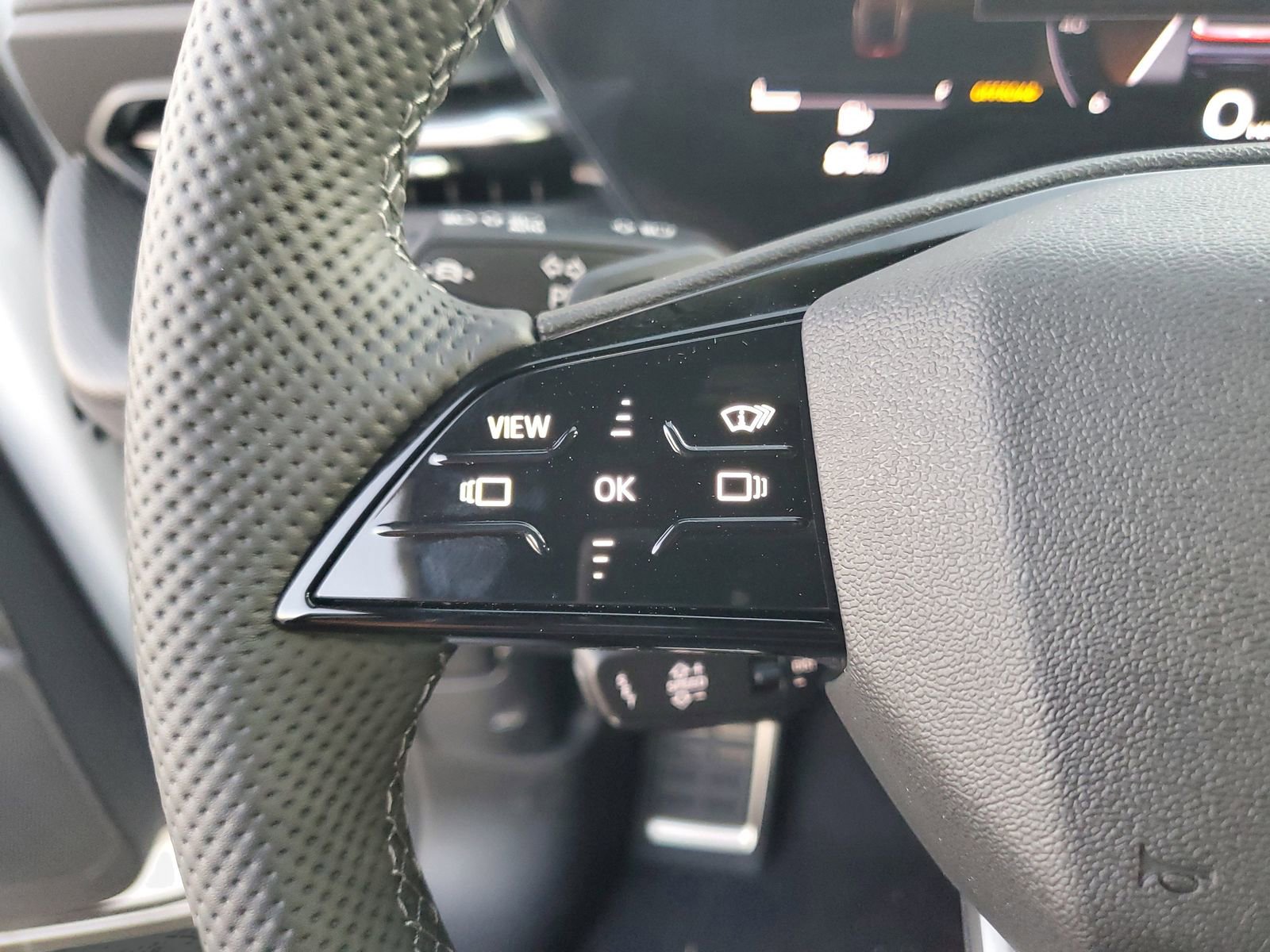 New 2025 Audi SQ5 Premium Plus image 22